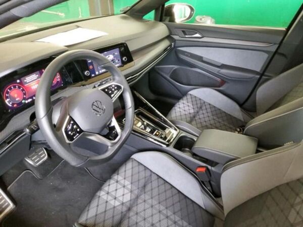 Volkswagen Golf VIII 1.5 eTSI R-Line *DSG*LED*Einparkhilfe bild 4