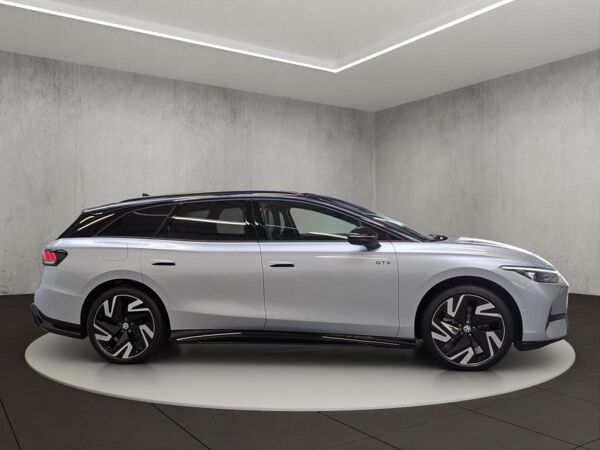 Volkswagen ID.7 Tourer GTX 4MOTION 250 kW (340 PS)  ⚡️sofort verfügbar⚡️ Anhängerkupplung - Plus-Pakete bild 6
