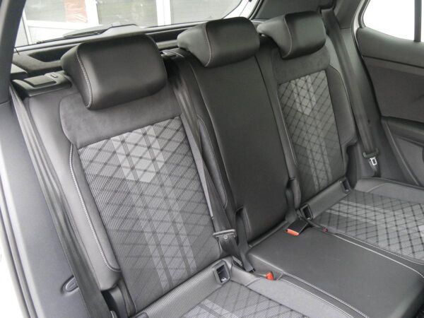 Volkswagen T-Cross R-Line 1.0 DSG AHK,Kamera,Navi Lagerwagen ! Zulassungasaktion bis Ende Mai ! bild 4