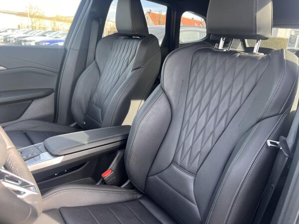 BMW X1 xDrive23d SAV M Sportpaket Head-Up HK HiFi bild 7
