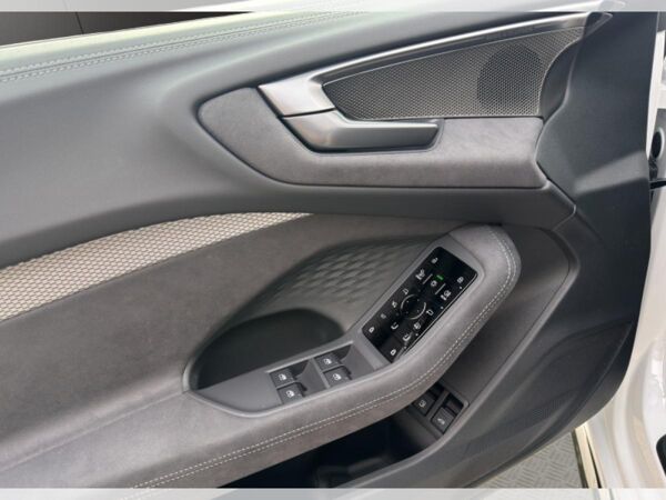 Audi A5 Avant e-hybrid quattro 270 kW S tronic / Tech pro / HUD / AHK / PANO / B & O / MEMORY bild 6