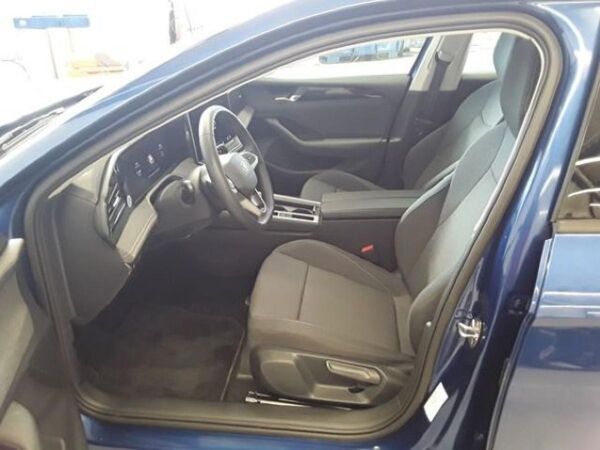 Volkswagen Passat 1.5 eTSI *ACC*DSG*APP*Einparkhilfe bild 4