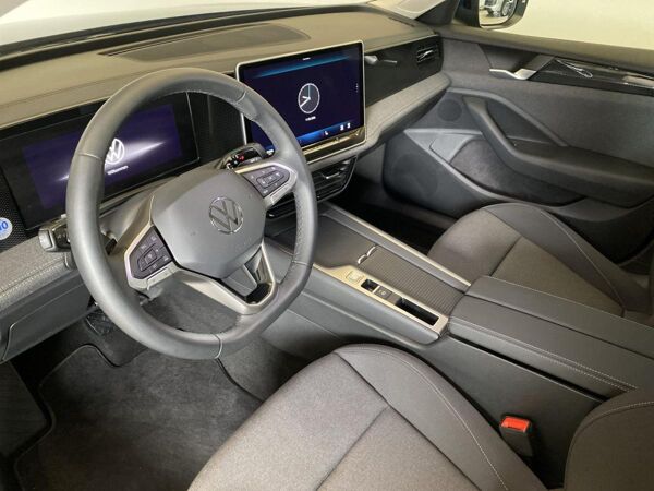 Volkswagen Passat 1.5 eTSI *ACC*DSG*APP*Einparkhilfe bild 5