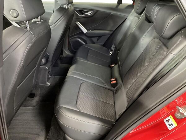 Audi SQ2 2.0 TFSI quattro *S-line*Matrix*Stylepaket* bild 6