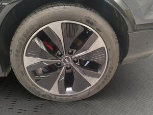 Audi Q6 e-tron Sportb. performance S-line / SOFORT VERFÜGBAR ! bild 3