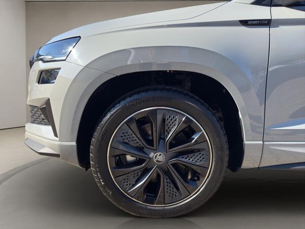 Skoda Karoq SOFORT VERFÜGBAR! Sportline Navi DCC ACC AHK Matrix-LED bild 5