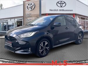 Toyota Yaris 1.5 Hybrid Teamplayer + Comfort Paket bild 1