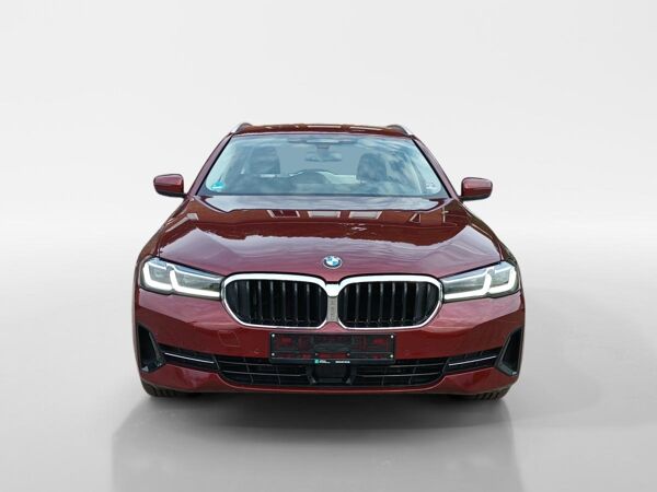 BMW 530 xDrive/*Haustürlieferung*Sofort Verfügbar*Anhängerkupplung*Innovationspaket*Business-Paket bild 4