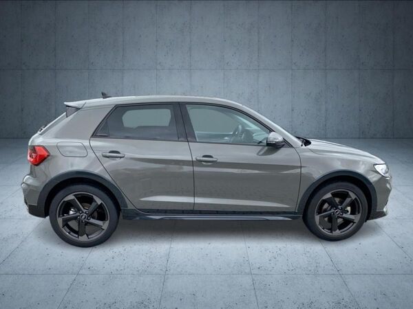 Audi A1 allstreet 30 TFSI LED ACC 18 Keyless FLA bild 6