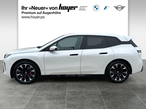 BMW ix xDrive45 M Sportpaket Pro AHK Innovationspaket bild 3
