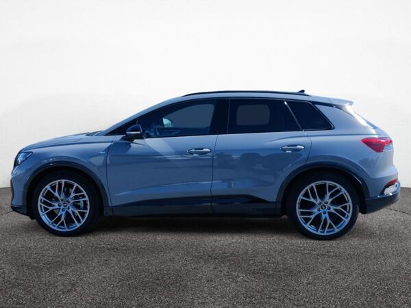 Audi Q4 e-tron 55 quattro S line 77kWh AHK Matrix ACC bild 3