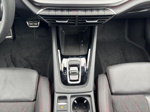 Skoda Octavia Combi RS 2,0 TSI DSG PanoSD StHz AHK bild 7