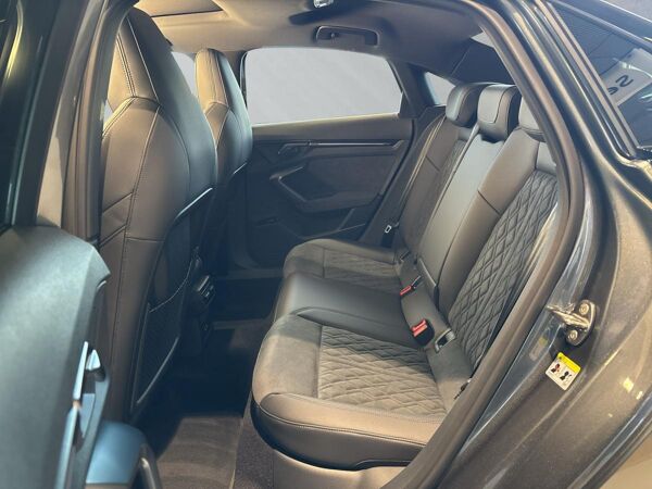 Audi RS3 Limousine  294 kW S tronic Sonderkonditionen* bild 6