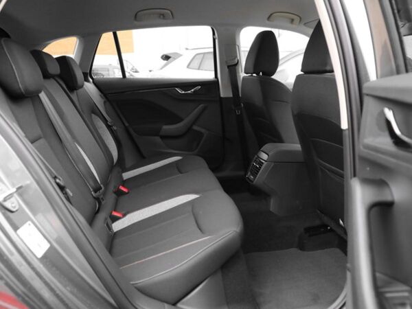 Skoda Scala Tour 1.5 TSI DSG bild 5