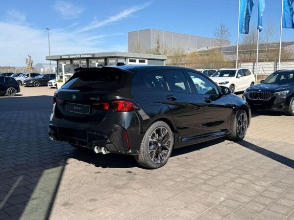 BMW M135i xDrive🔥Lageraktion🔥inkl. Vollkasko🔥 bild 3
