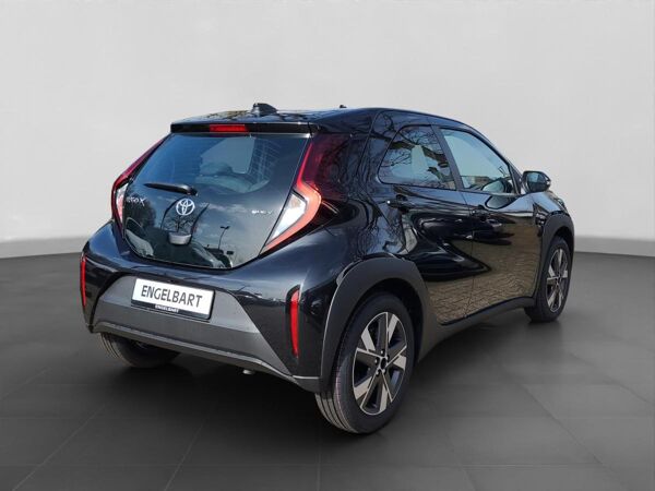 Toyota Aygo X Active  116PS Hybrid 2026 Sitzheizung / Alu  🚀​🚀​Engelbart-Deal 2,99%Finanzierung🚀​🚀 bild 4
