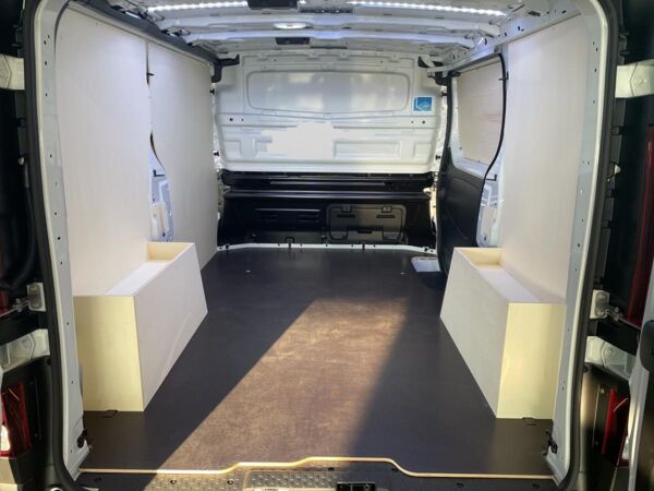 Renault Trafic Komfort L1H1 3,0t Blue dCi 130❗️Top Ausstattung ❗️OFFENER TRANSPORT❗️ bild 5