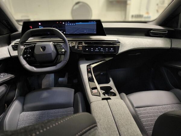Peugeot 3008 1.2 WirelessCharging,Navi,Rückfahrkamera bild 6