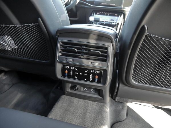 Audi Q7 SUV S line 55 TFSI quattro tptronic EXCLUSIV Lack bild 7