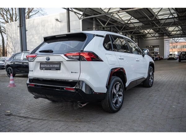 Toyota RAV 4 🔥 PLUG-IN HEADUP LED NAVI 0,5%🔥 SOFORT VERFÜGBAR. bild 5