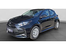 Toyota Yaris 1,5 Hybrid Business 🚀🚀 Toyota Yaris 1,5 Hybrid Business 🚀🚀