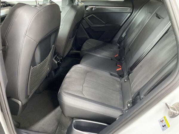 Audi RS Q3 *LED*Pano*280km/h* bild 7