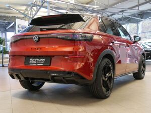 Volkswagen T-Roc R-Line 1.5 l eTSI DSG DCC,AHK,IQ Lagerwagen ! bild 2