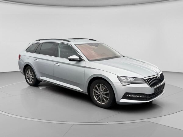 Skoda Superb AMBITION/SOFORT VERFÜGBAR*Haustürlieferung*Business Paket*Keyless bild 1