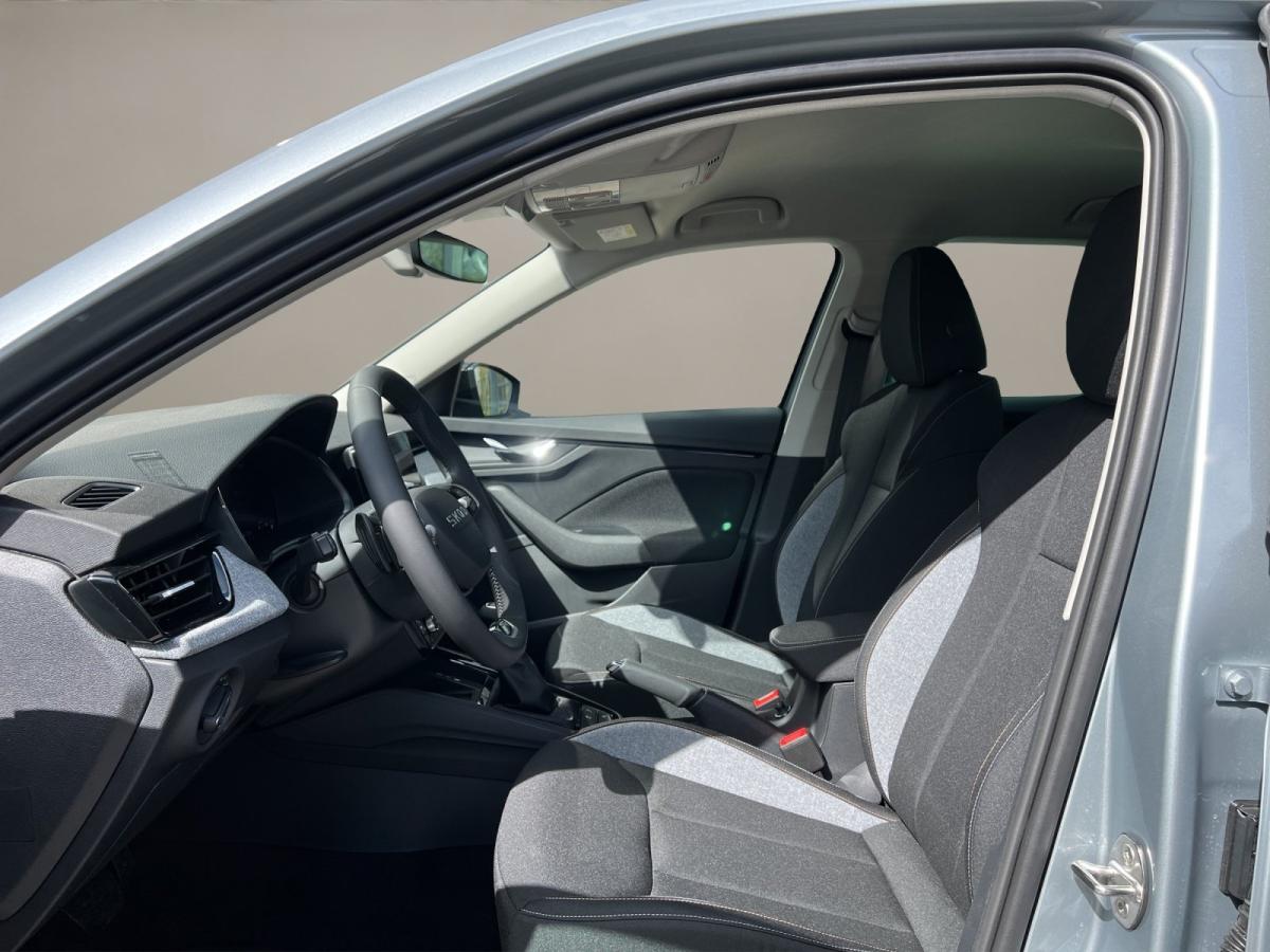 Skoda Kamiq 1.0 TSI DSG Tour SOFORT VERFÜGBAR! AHK Kamera Virtual KeyLess bild 7