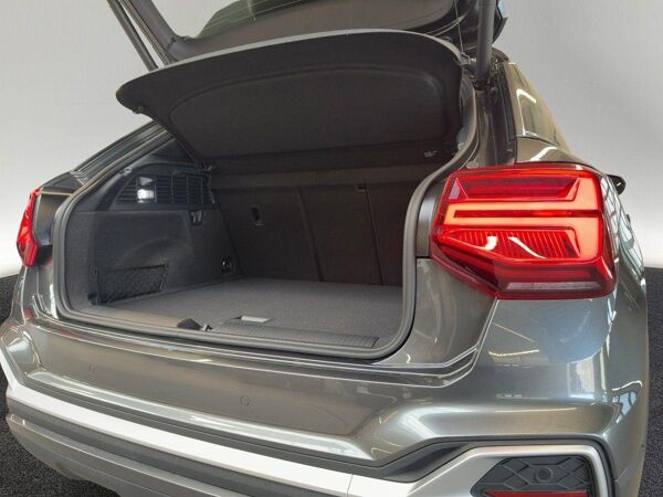 Audi Q2 S line 35 TFSI Matrix AHK bild 7