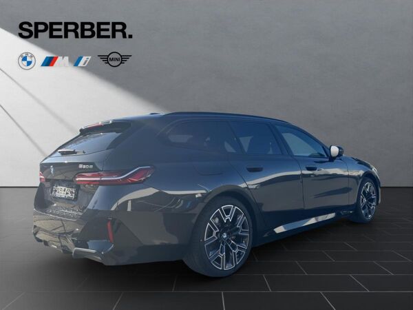 BMW 550 e xDr. Tour.,M-Sport,Inno.Pkt.,AHK,Comf. Pkt.,uvm. bild 5