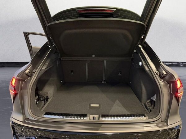 Audi Q3 Sportback S-Line Quattro | Mattlackierung |TFSI quattro | S tronic – vollausgestattet & sofort fahrb bild 7
