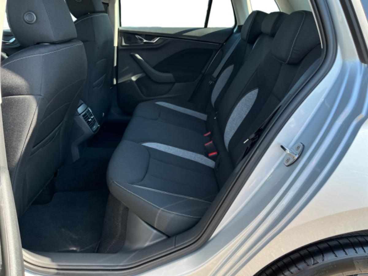 Skoda Kamiq Tour 1.0 TSI 6-Gang Schalter - FESTPREIS - LED SHZ PDCv/h FSE GRA Kessy bild 7