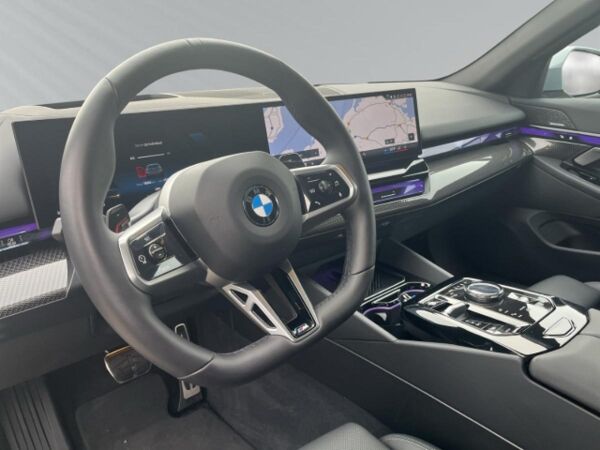 BMW 520 d M Sport touring/Navi/HUD/StandHZG/AHK/ACC bild 5