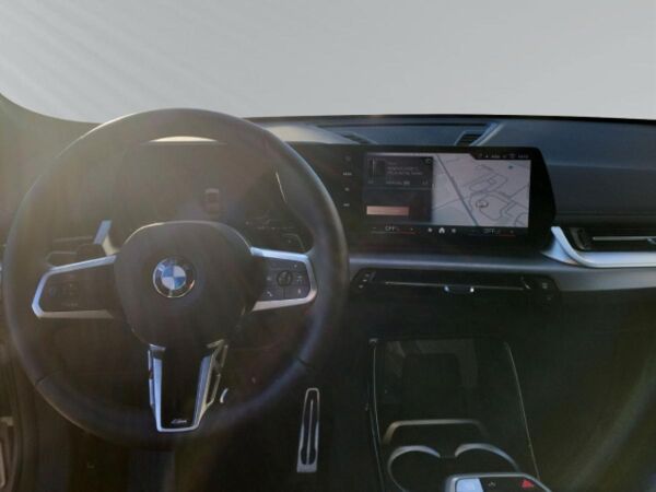 BMW X1 20i sDrive M Sport/Panodach/Harman Kardon bild 5