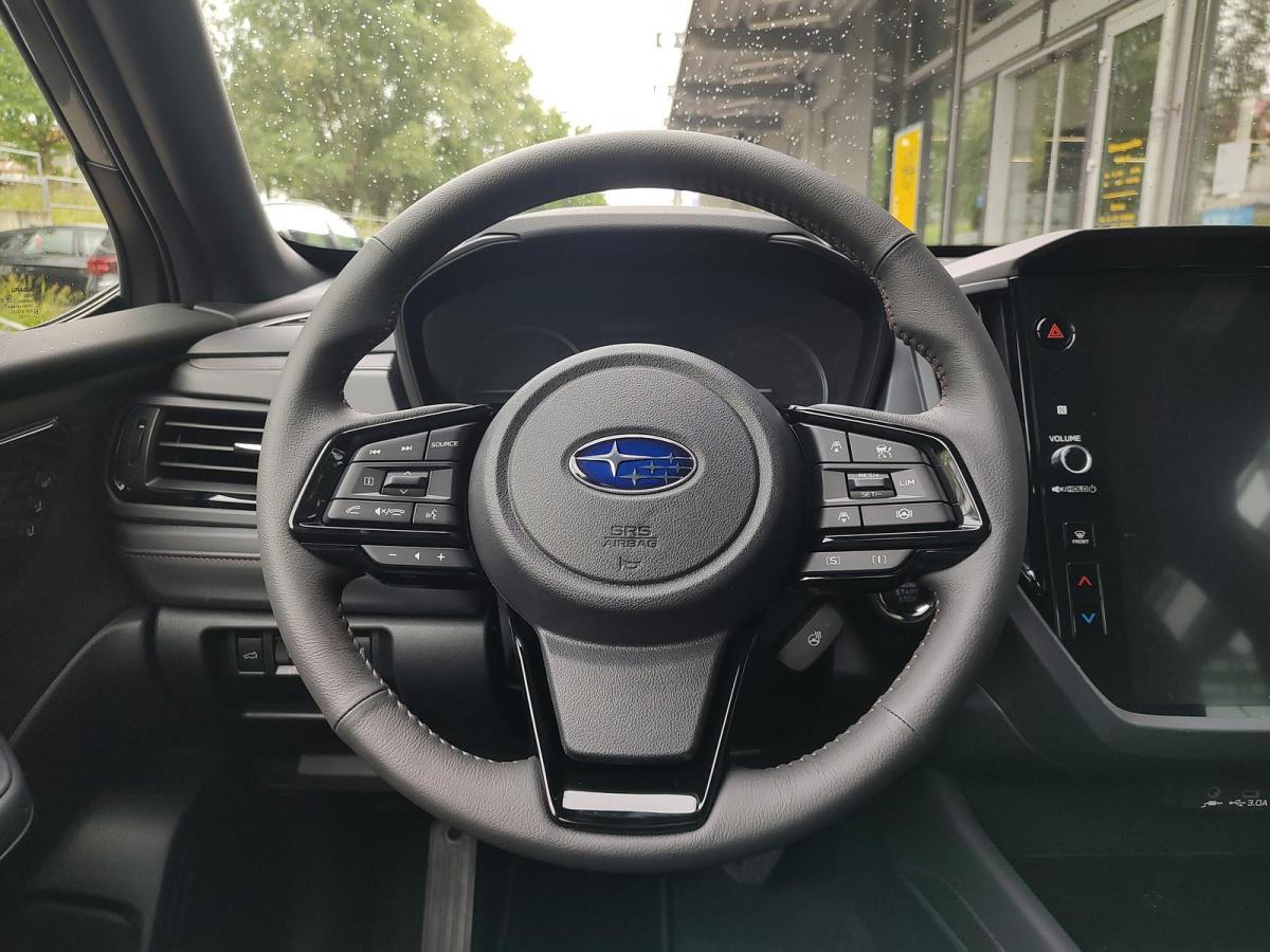 Subaru Forester 2.0ie e-Boxer Platinum AWD Navi 360° bild 3