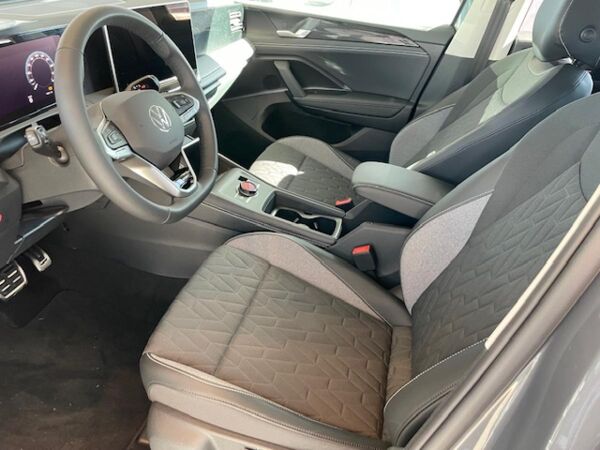 Volkswagen Tiguan 🚀SOFORT!🧨WKR 5 J. Garantie ⚡LED⭐ SHZ 🚗UVM bild 4