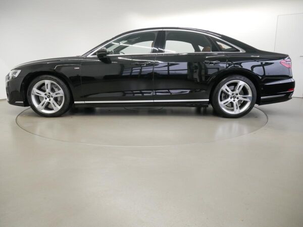 Audi A8 60 TFSI quattro S line PANO HEAD-UP virt. Cock.+ bild 4