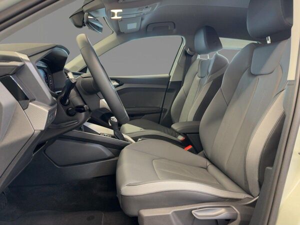 Audi A1 allstreet 30 TFSI Navi virtual LED DAB bild 7