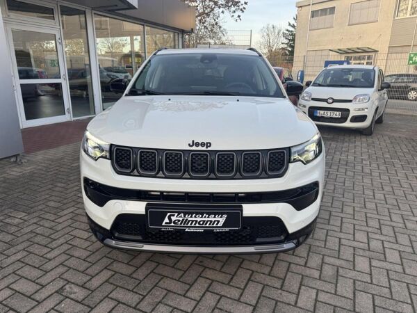 Jeep Compass 1.5l GSE T4 48V e-Hybrid Summit DCT bild 2