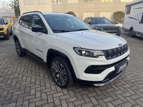Jeep Compass 1.5l GSE T4 48V e-Hybrid Summit DCT bild 3