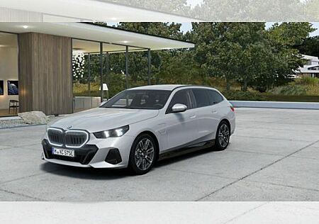 BMW 530 e Touring ab Lager verfügbar mit 0,5% Versteuerung!