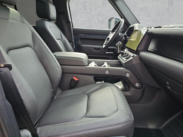Land Rover Defender D250 X-Dynamic HSE / Lagerfahrzeug bild 3