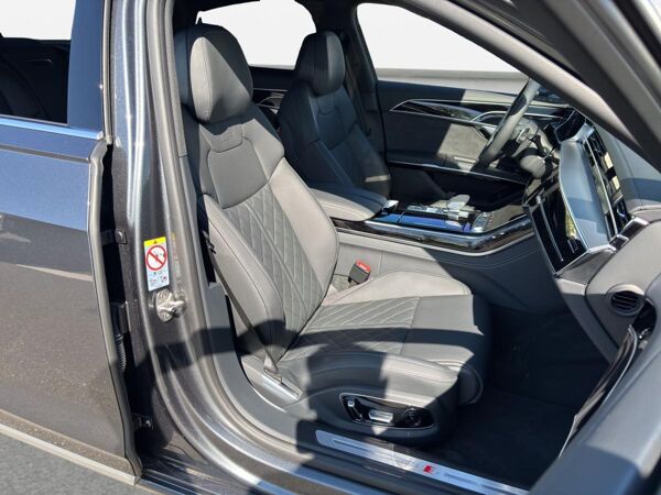 Audi A8 60 TFSIe quattro S-LINE*NAVI-PLUS*MATRIX*HUD*B&O*SHZ*LEDER bild 4