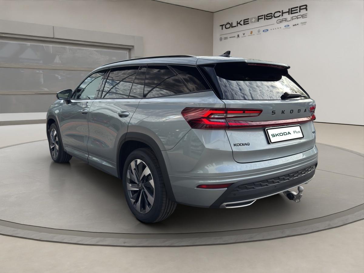 Skoda Kodiaq 2.0 TDI DSG 4x4 Sportline SOFORT VERFÜGBAR! DCC AHK Navi Pan bild 3