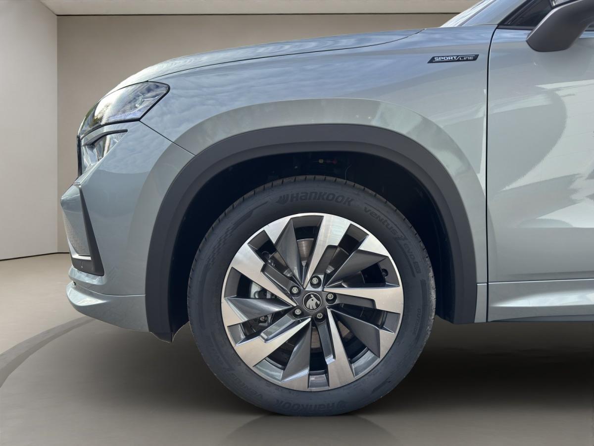 Skoda Kodiaq 2.0 TDI DSG 4x4 Sportline SOFORT VERFÜGBAR! DCC AHK Navi Pan bild 6