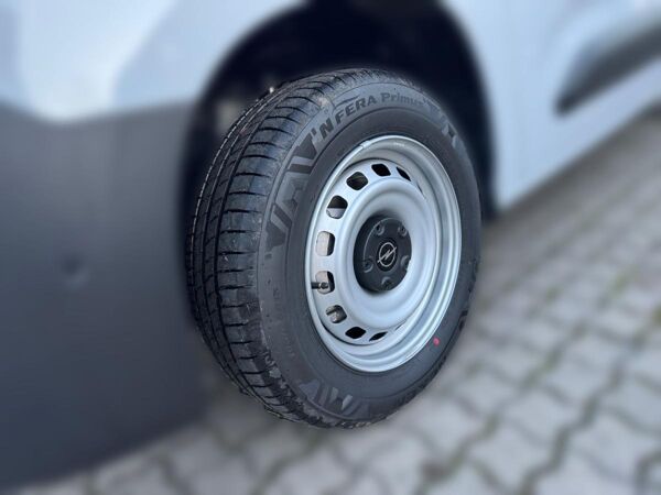 Opel Combo Cargo 1.5. D RFK FlexCargo Navi Allwetter bild 6