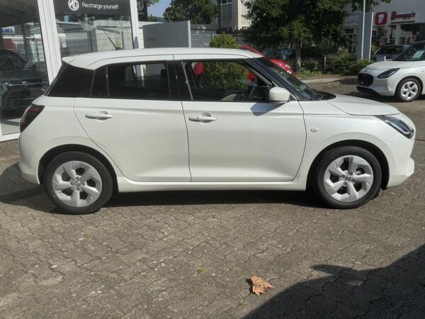 Suzuki Swift Comfort *CarPlay/AndroidAuto*Kamera*PDC*LED*SHZ*12V-Mild-Hybrid-System (SHVS) selbstaufladend bild 4
