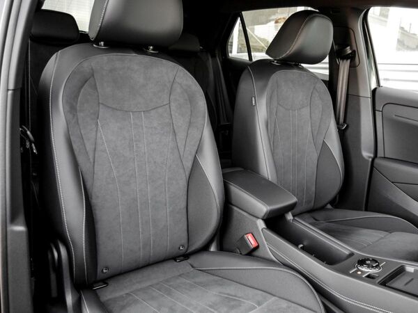Volkswagen T-Roc Style 1.5 l eTSI OPF 7-Gang-DSG DCC MATRIX BLACK STYLE bild 7