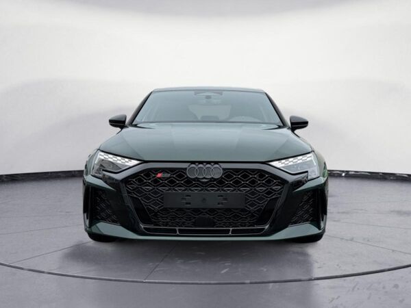 Audi RS3 Limousine | ❗Individuallackierung | ✅ Eroberung | 🚀 sofort verfügbar | 💚 Goodwoodgrün | bhg Balingen bild 3